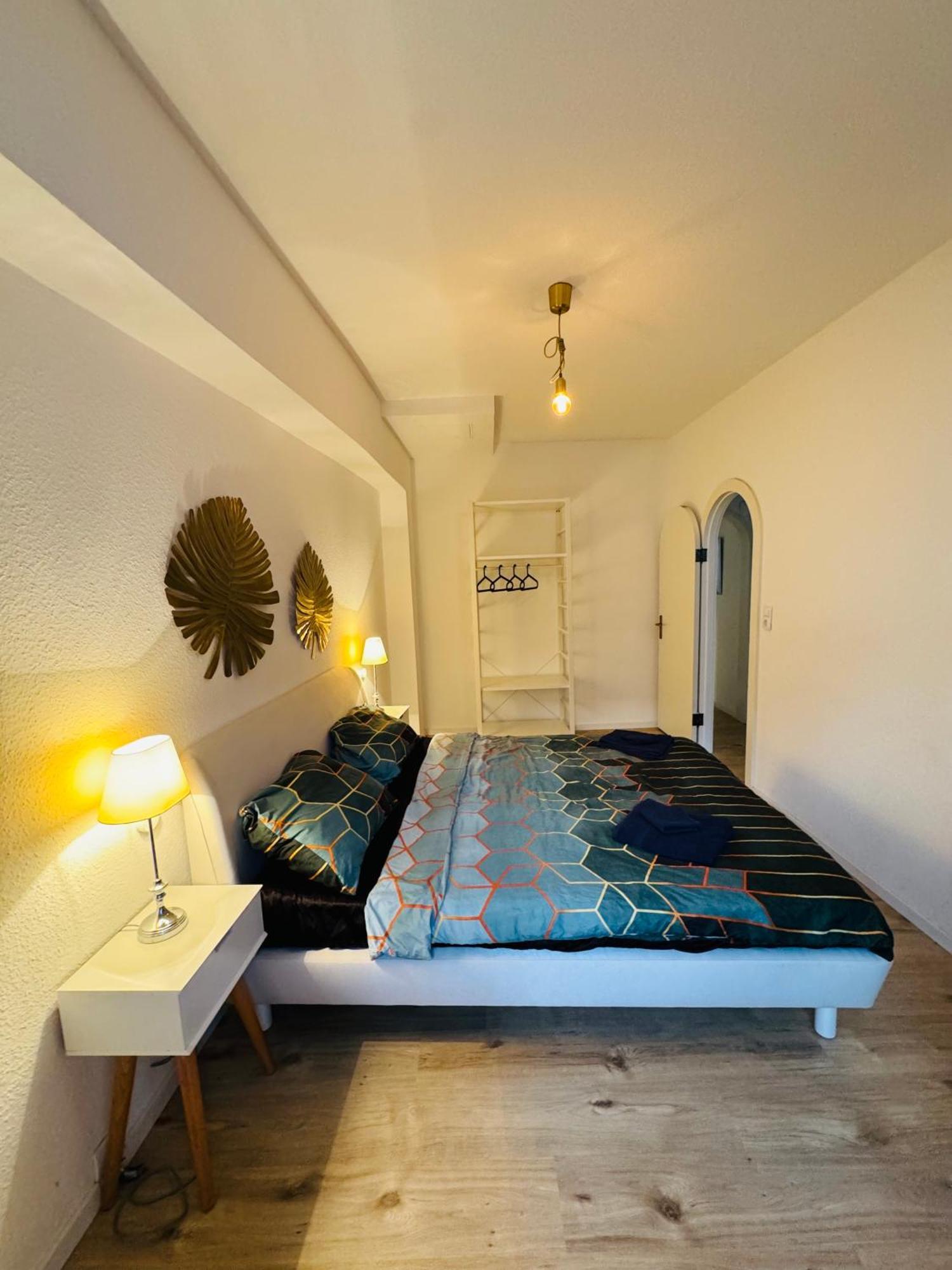 Zentrale Wohnung Mit Balkon 科布倫茨 外观 照片