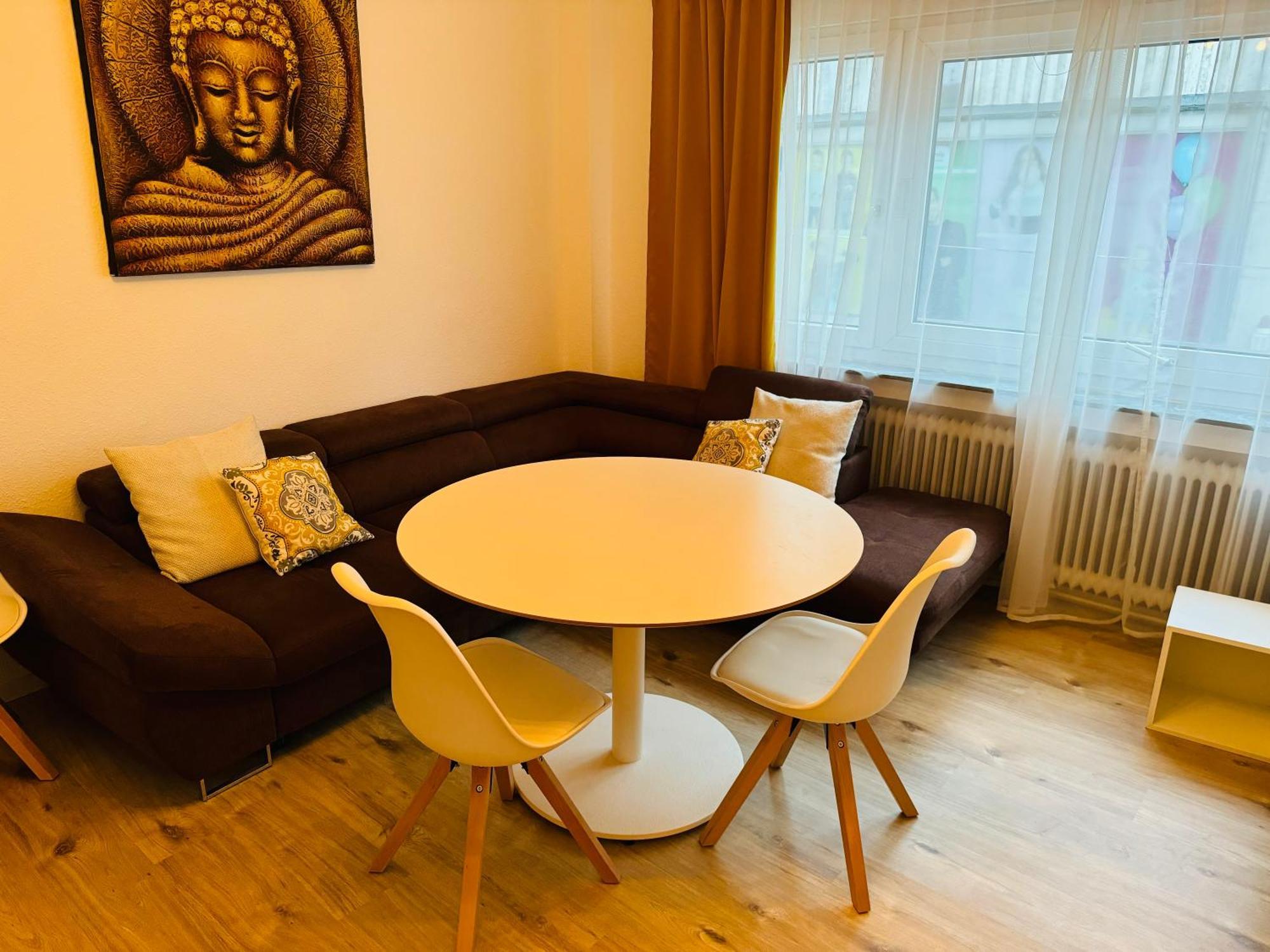 Zentrale Wohnung Mit Balkon 科布倫茨 外观 照片