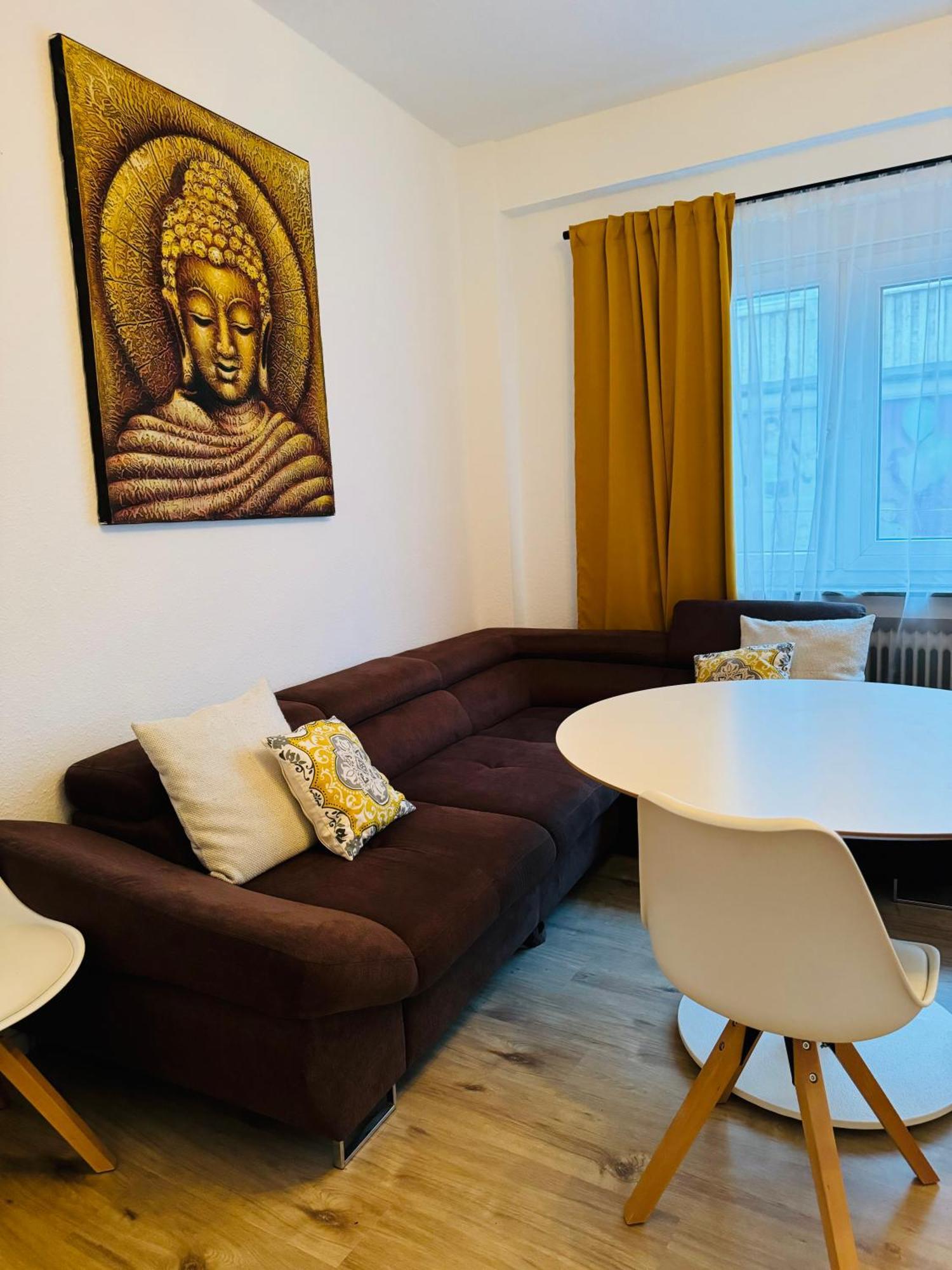 Zentrale Wohnung Mit Balkon 科布倫茨 外观 照片